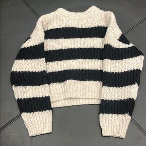 Zara Girls Black & White Stripped Crewneck, Warm, Soft